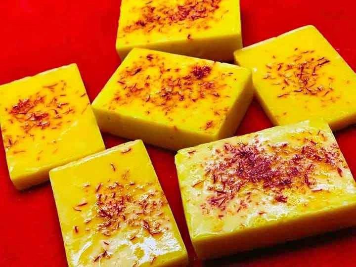 Golden Modina Tulip Saffron Goat Milk Soap – 90 gm
